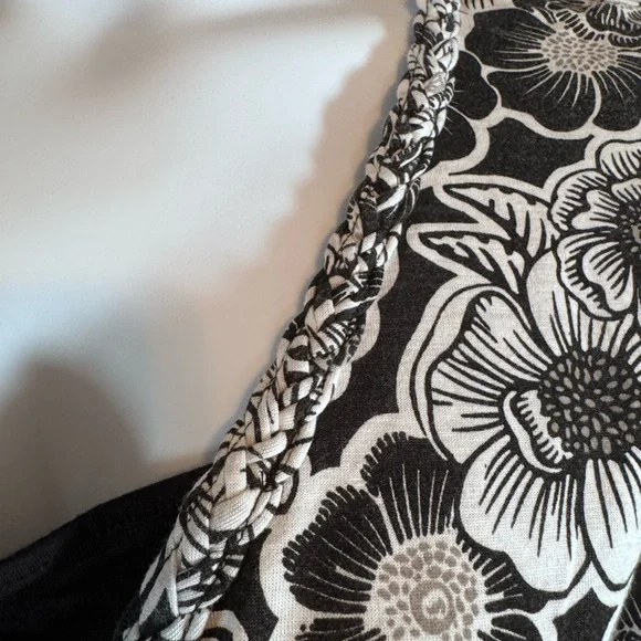 White Stag Black White Floral Wrap Dress XL 16/18 V-Neck Empire Waist - Picture 4 of 16